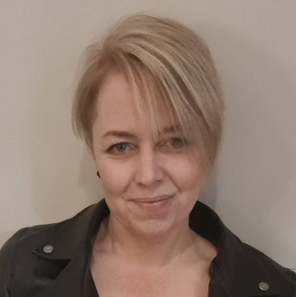 Meet your Posher, Sharon - Picture 1 of 1